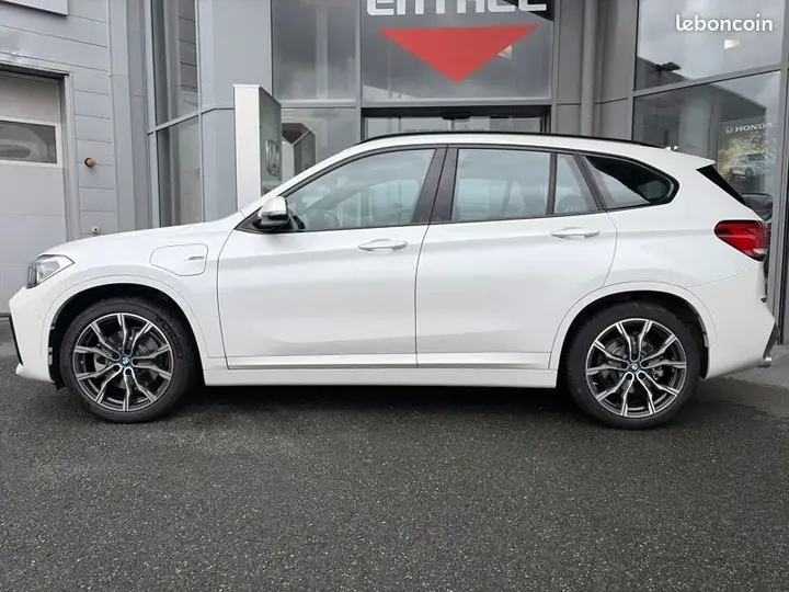 BMW X1 2022 photo 2