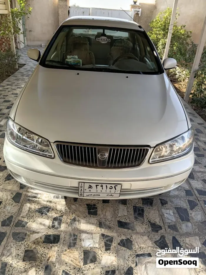 Nissan Sunny 2009 photo 4