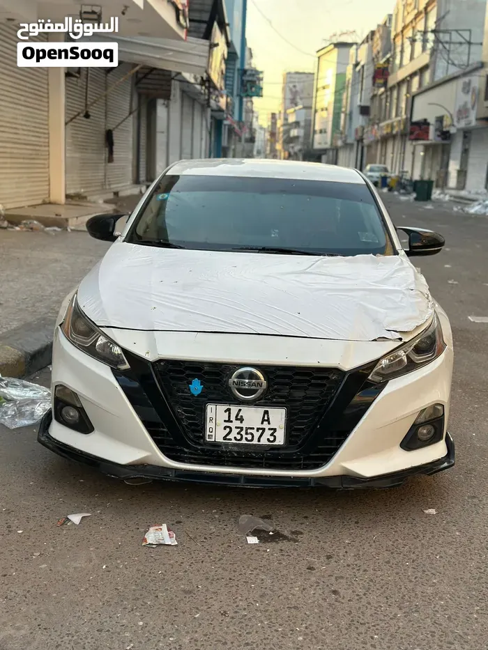 Nissan Sunny 2009 photo 5