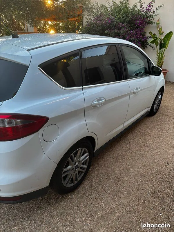 Ford Grand C-Max 2015 photo 2