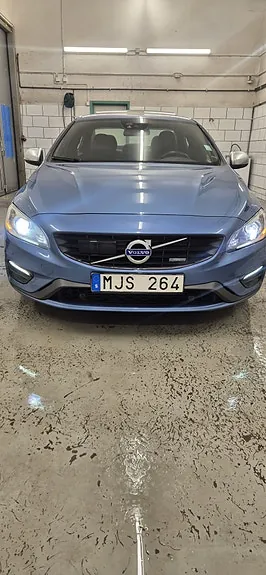 Volvo S60 2014 photo 2