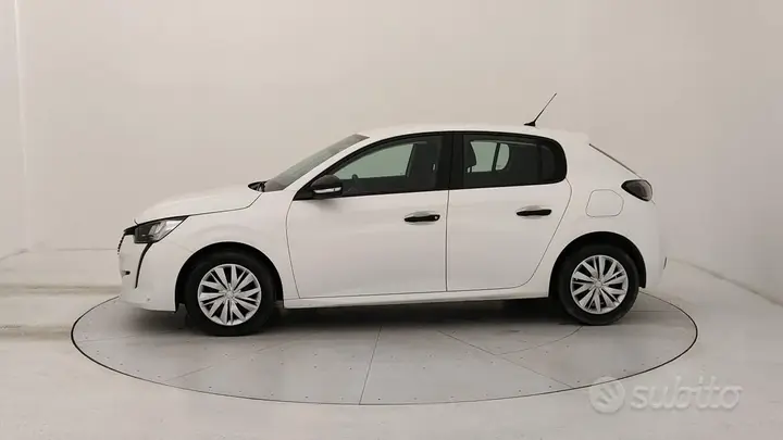 Peugeot 208 2020 photo 2