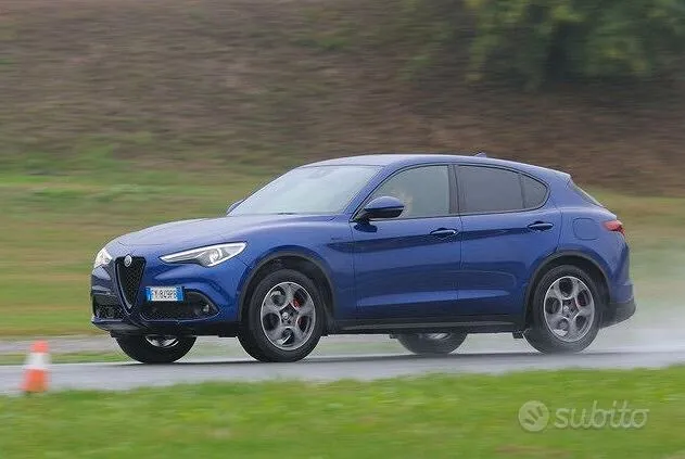 Alfa Romeo Stelvio 2022 photo 2