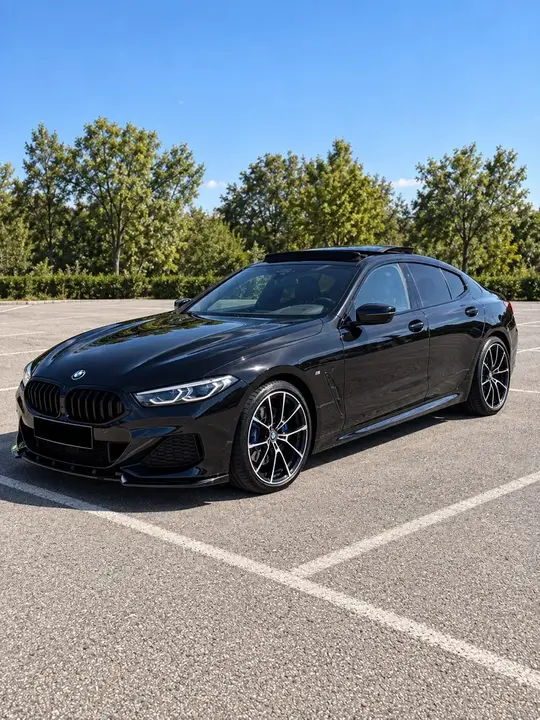 BMW 8 Series 2021 photo 2