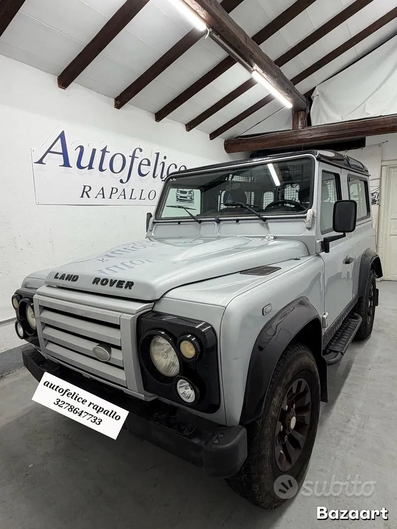 Land Rover Defender