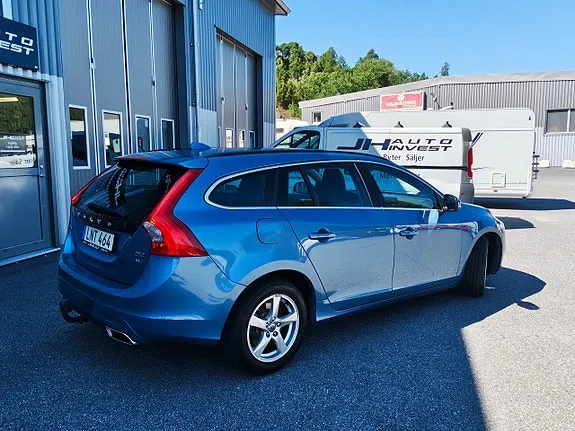 Volvo V60 2015 photo 5