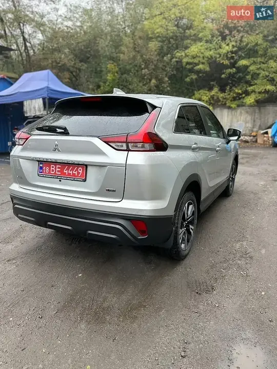 Mitsubishi Eclipse Cross 2024 photo 3