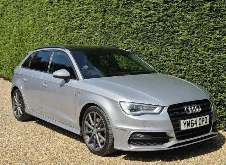 Audi A3 2015 photo 2