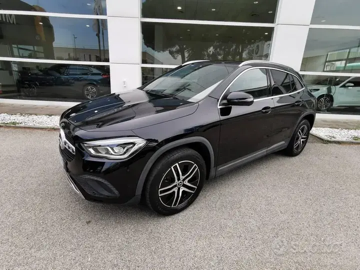 Mercedes-Benz Gla 2023 photo 4