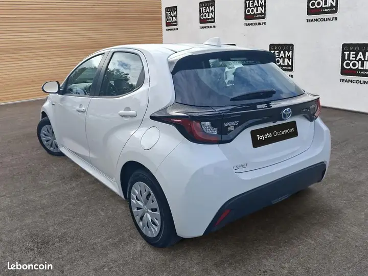 Toyota Yaris 2021 photo 3