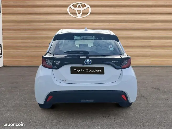 Toyota Yaris 2021 photo 4