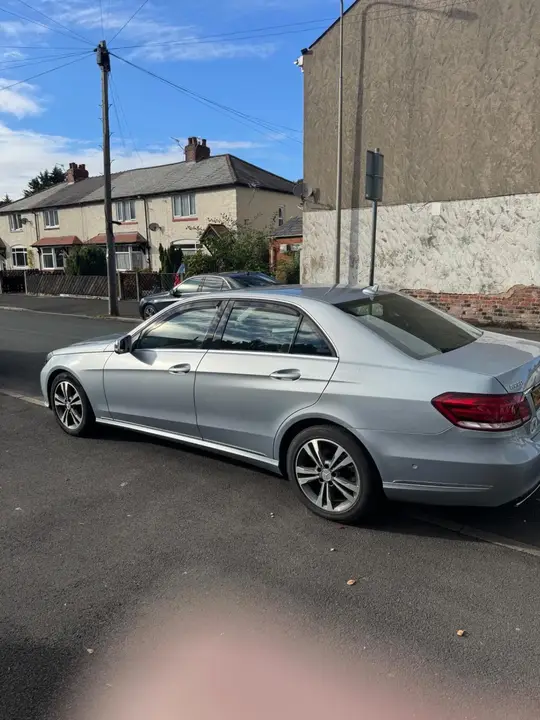 Mercedes-Benz E-Class 2015 photo 5