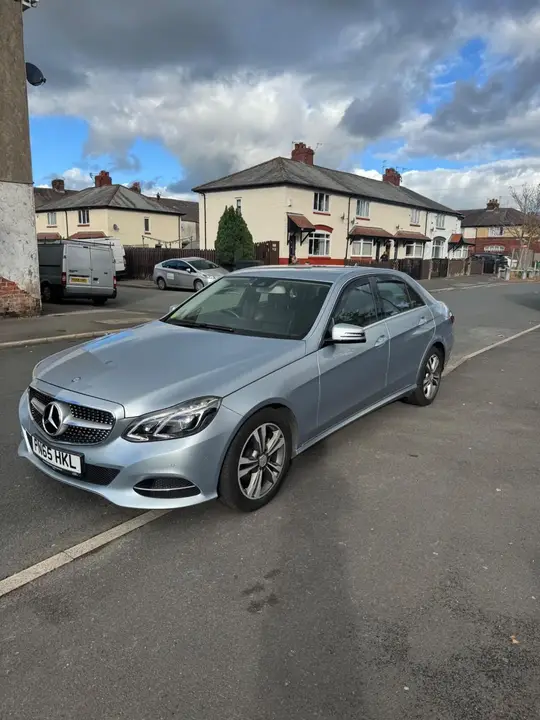 Mercedes-Benz E-Class 2015 photo 2