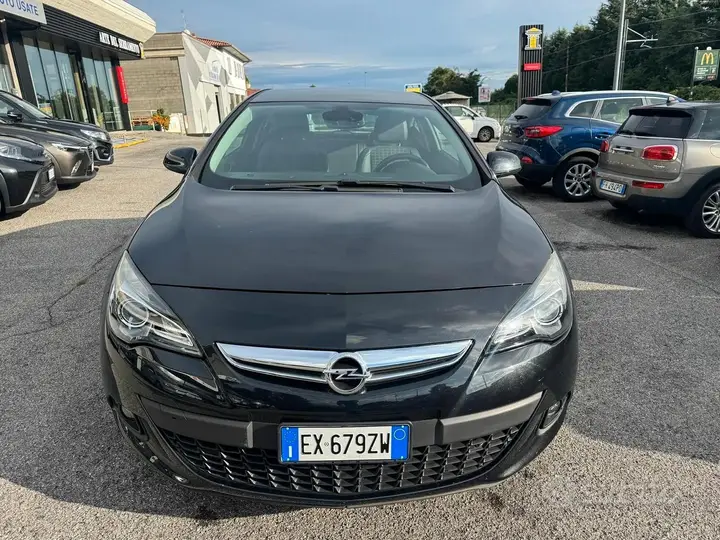 Opel Astra 2015 photo 2