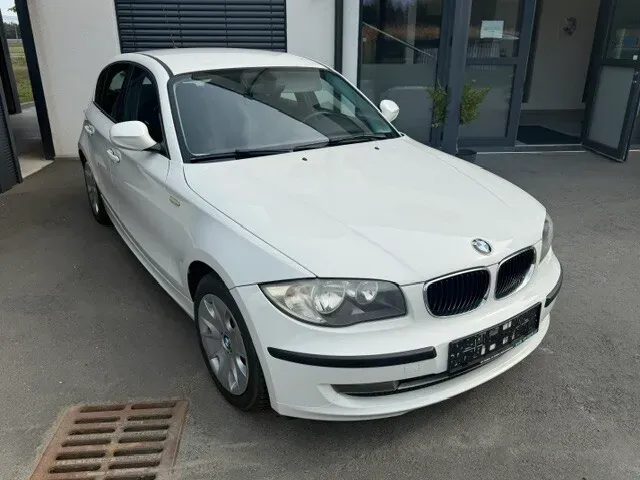 BMW 1 Series 2011 photo 3