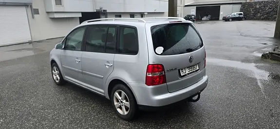 Volkswagen Touran 2005 photo 4