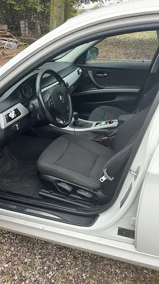 BMW 320D 2008 photo 4
