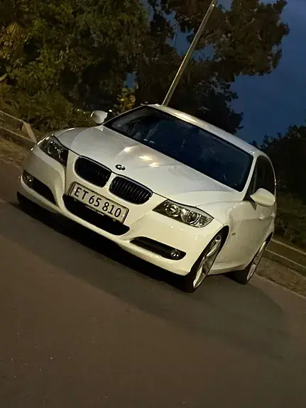 BMW 320D 2008 photo 2