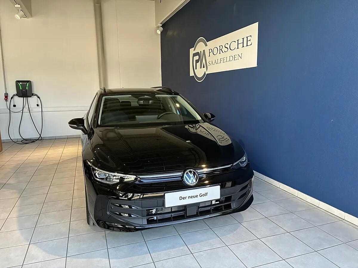 Volkswagen Golf 2026 photo 2