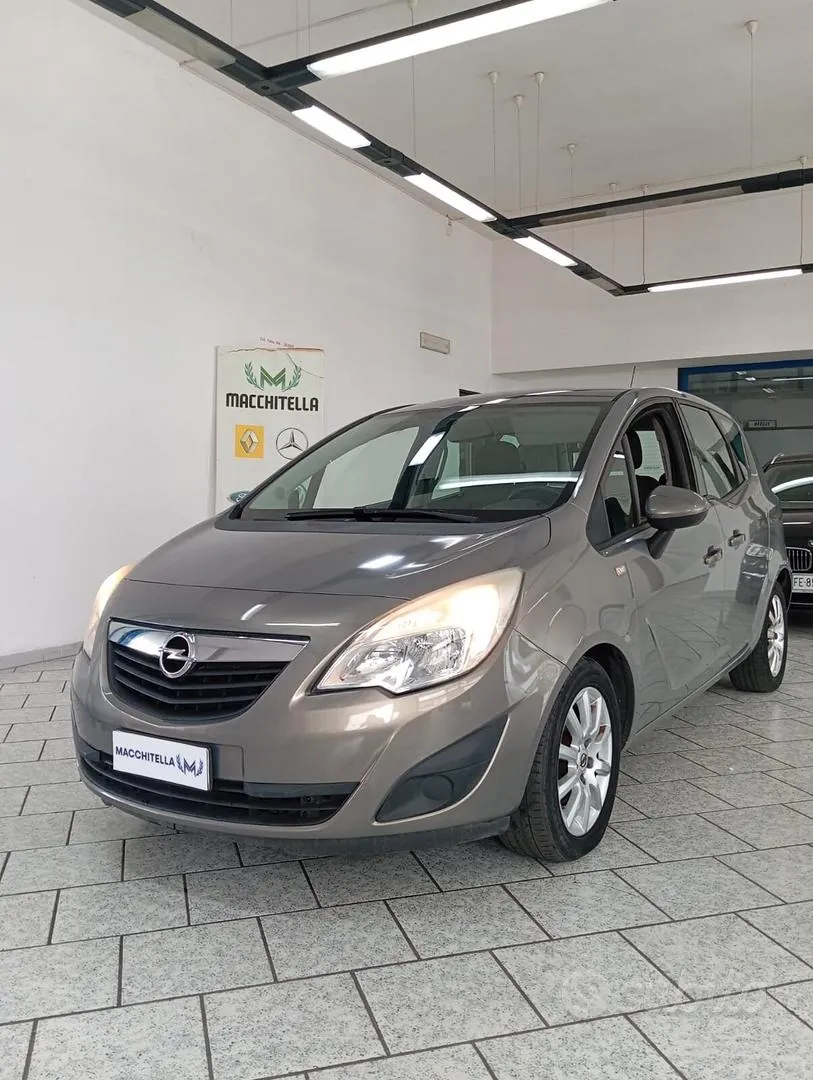 Opel Meriva 2011 photo 2