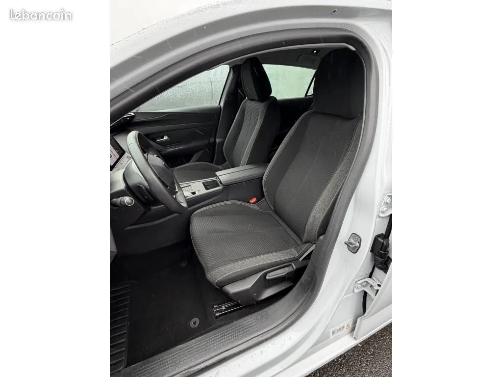 Peugeot 308 2023 photo 4