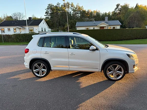 Volkswagen Tiguan 2012 photo 4