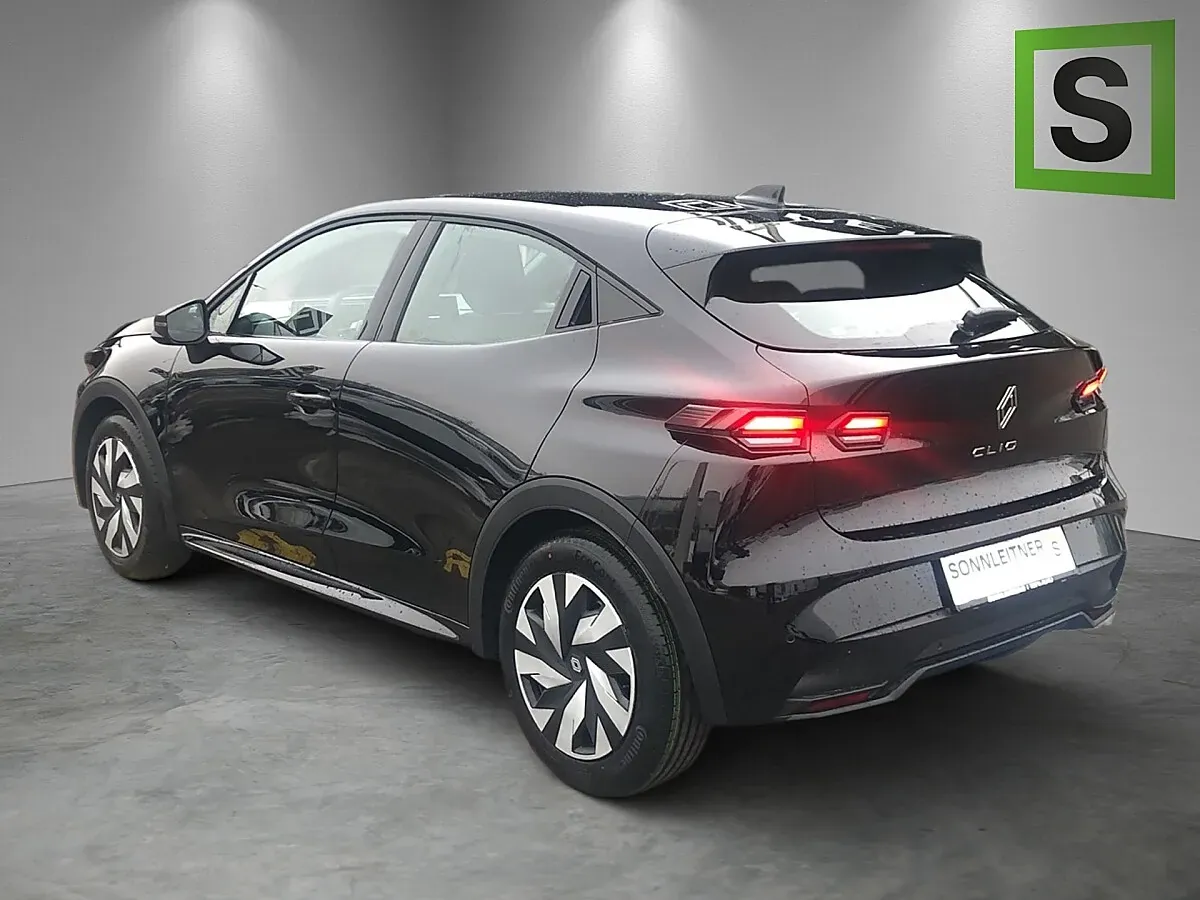 Renault Clio photo 3