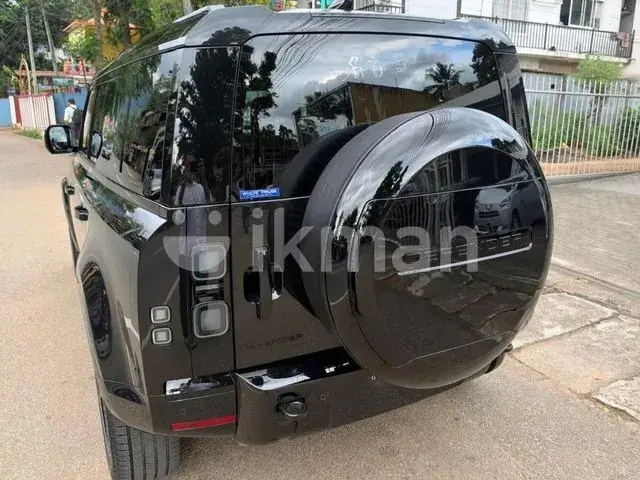 Land Rover Defender 2026 photo 3