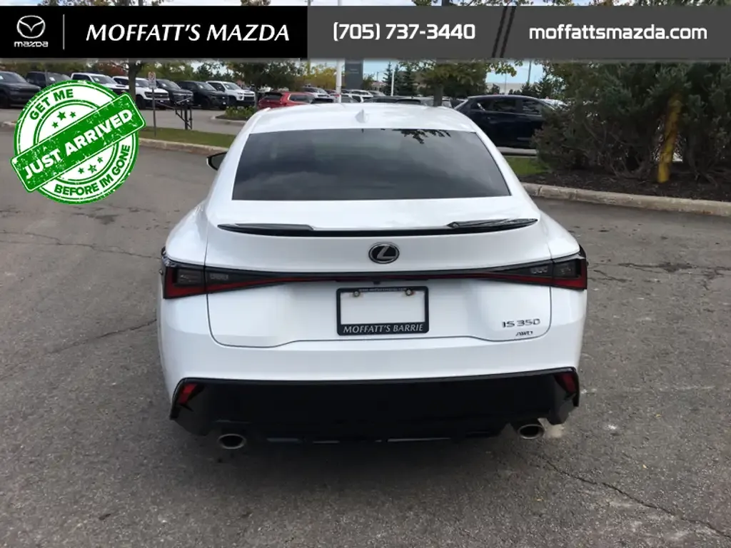 Lexus Is 2023 photo 4