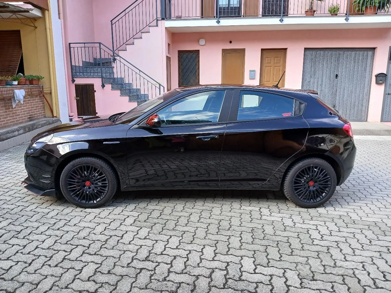 Alfa Romeo Giulietta 2017 photo 2