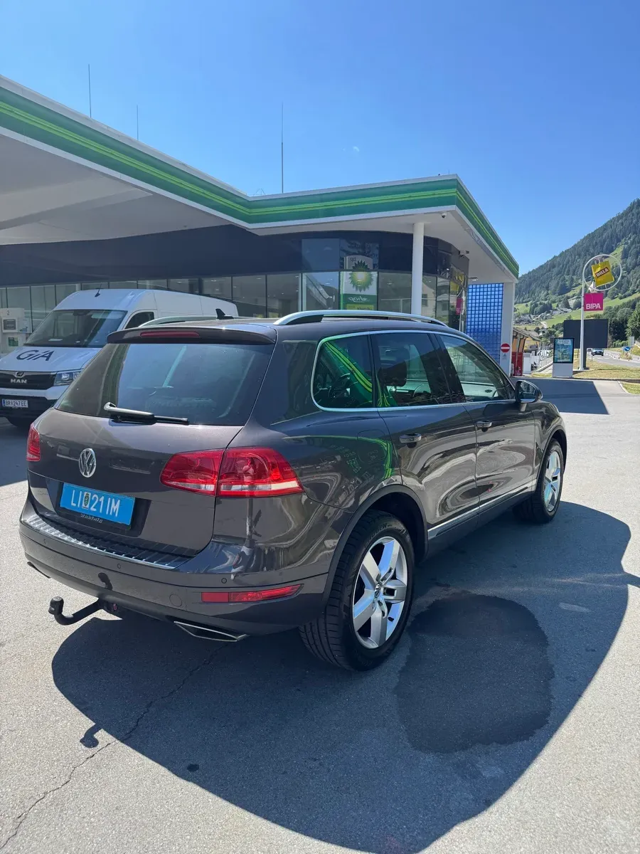 Volkswagen Touareg 2011 photo 3