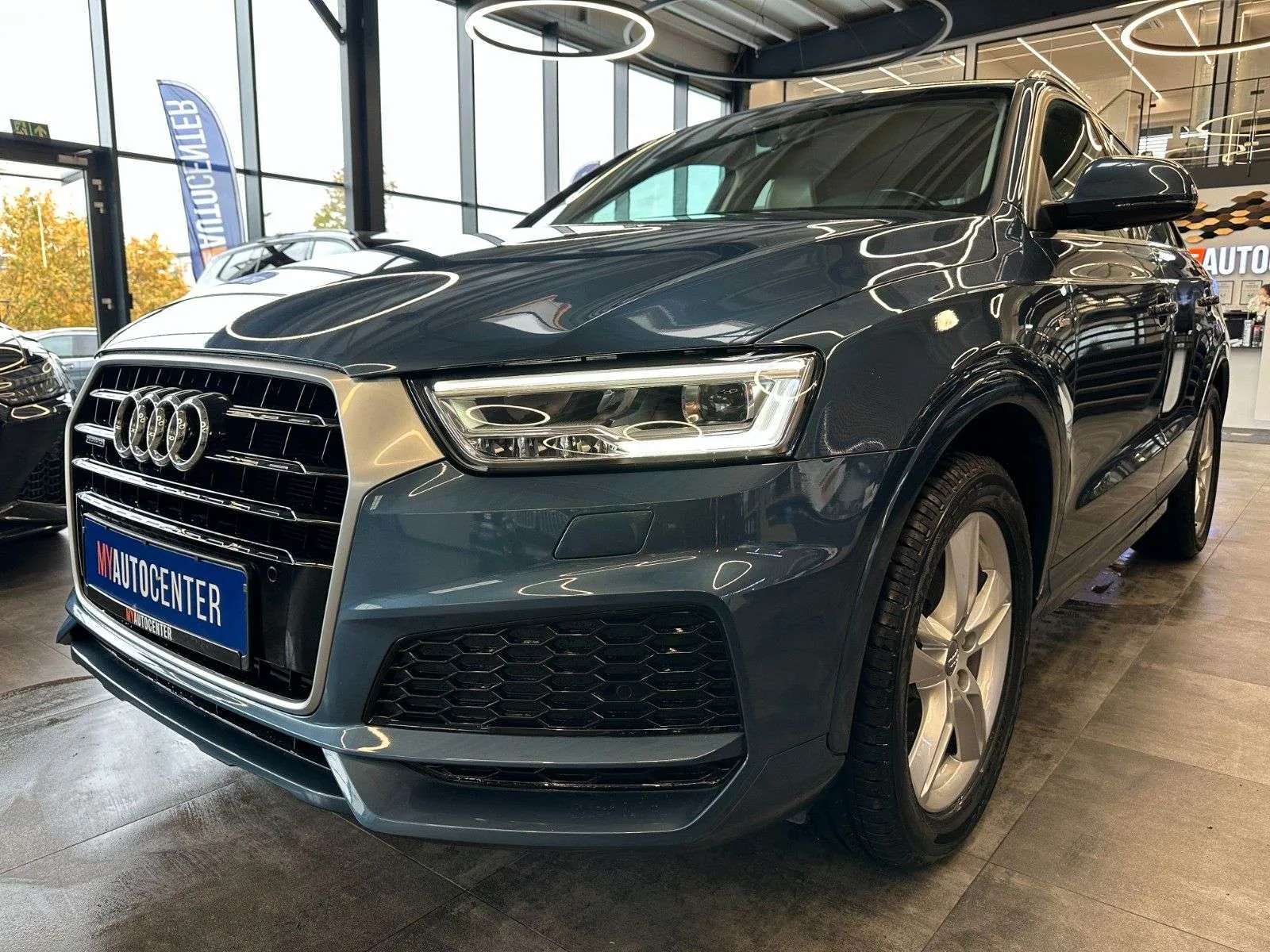 Audi Q3 2017 photo 4
