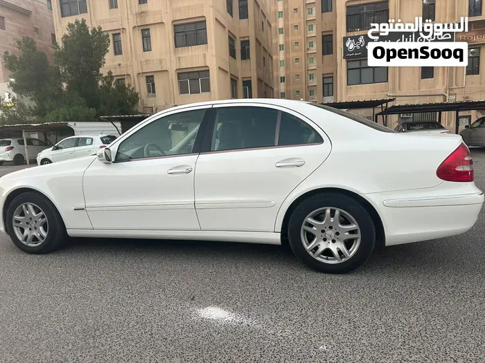 Mercedes-Benz E-Class 2006 photo 4