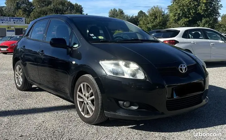 Toyota Auris 2009 photo 2