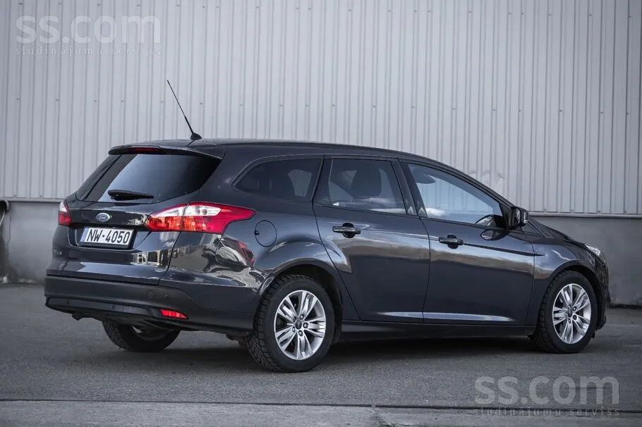 Ford Focus 2012 photo 4