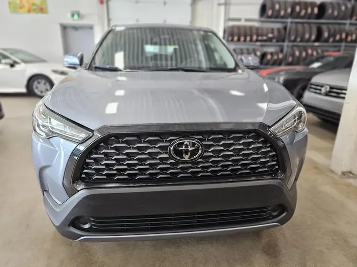 Toyota Corolla Cross 2023 photo 2
