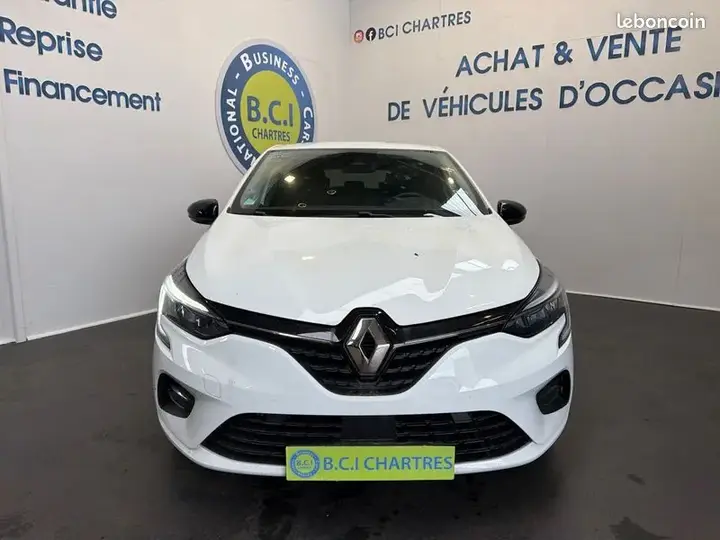 Renault Clio 2022 photo 3