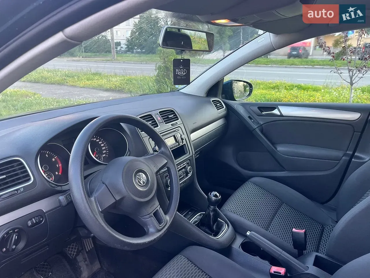 Volkswagen Golf 2010 photo 4