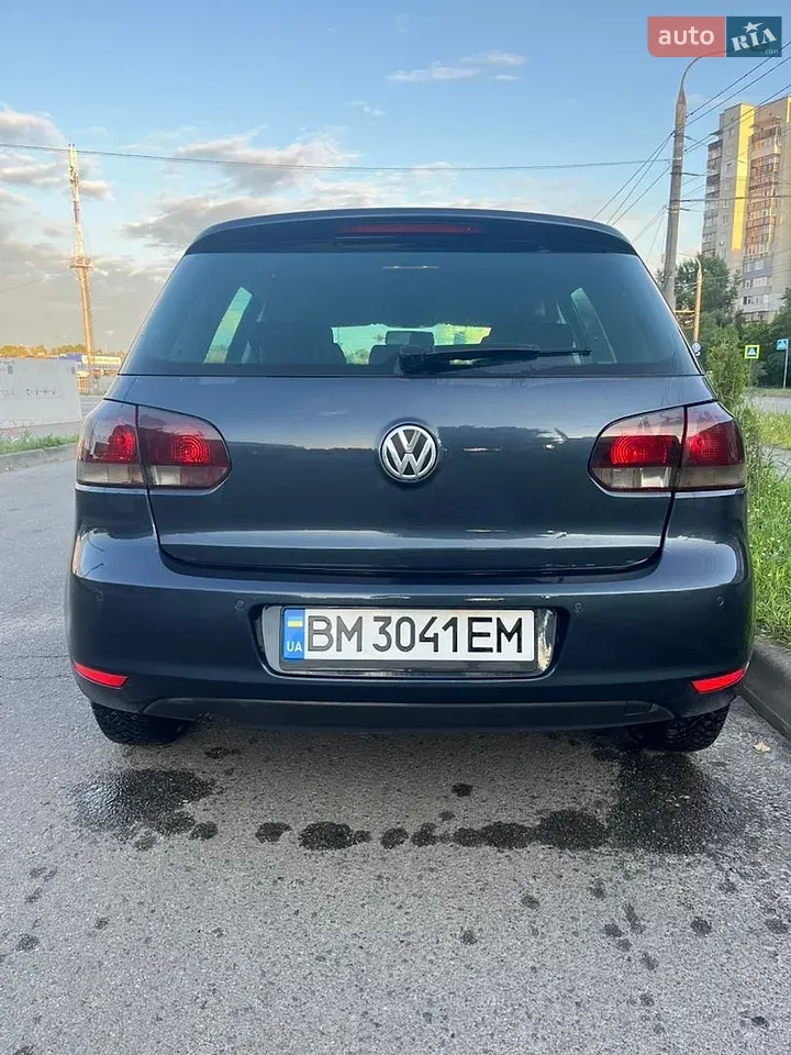 Volkswagen Golf 2010 photo 3