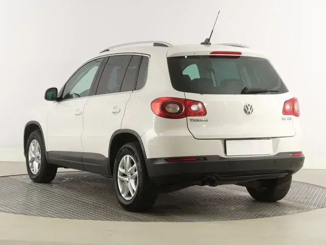 Volkswagen Tiguan 2009 photo 3
