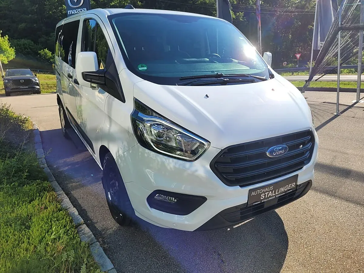 Ford Tourneo 2023 photo 2