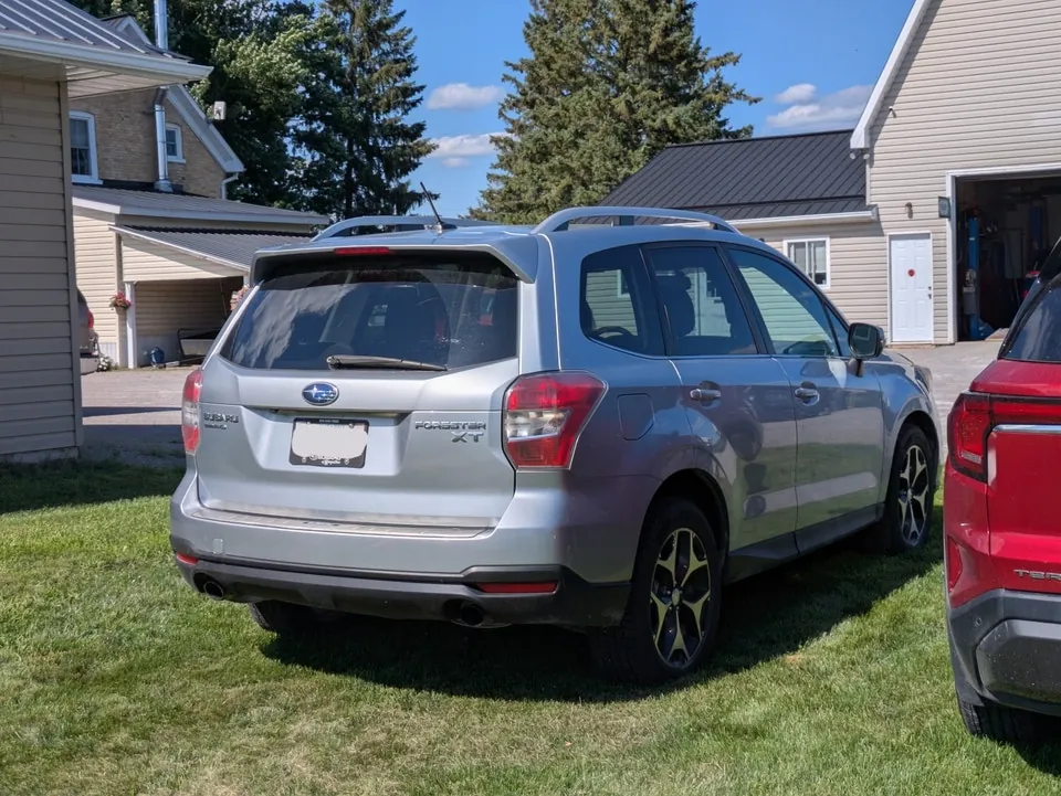 Subaru Forester 2015 photo 3