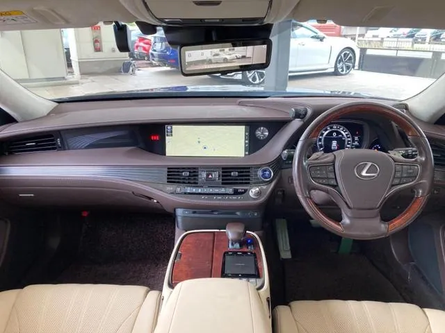 Toyota Ls 500H 2018 photo 2