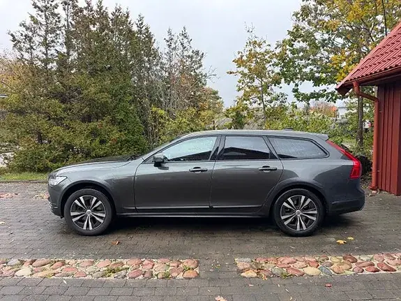 Volvo V90 Cross Country