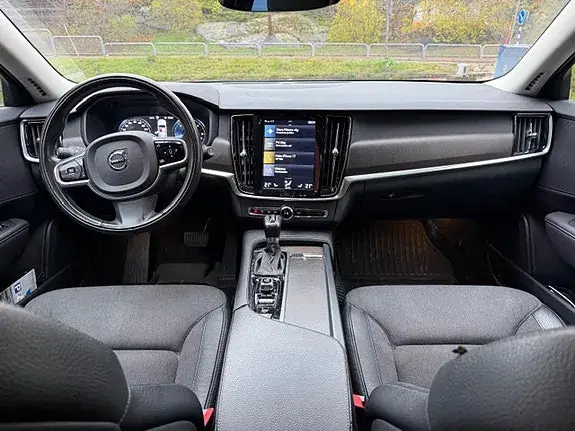 Volvo V90 Cross Country 2020 photo 2