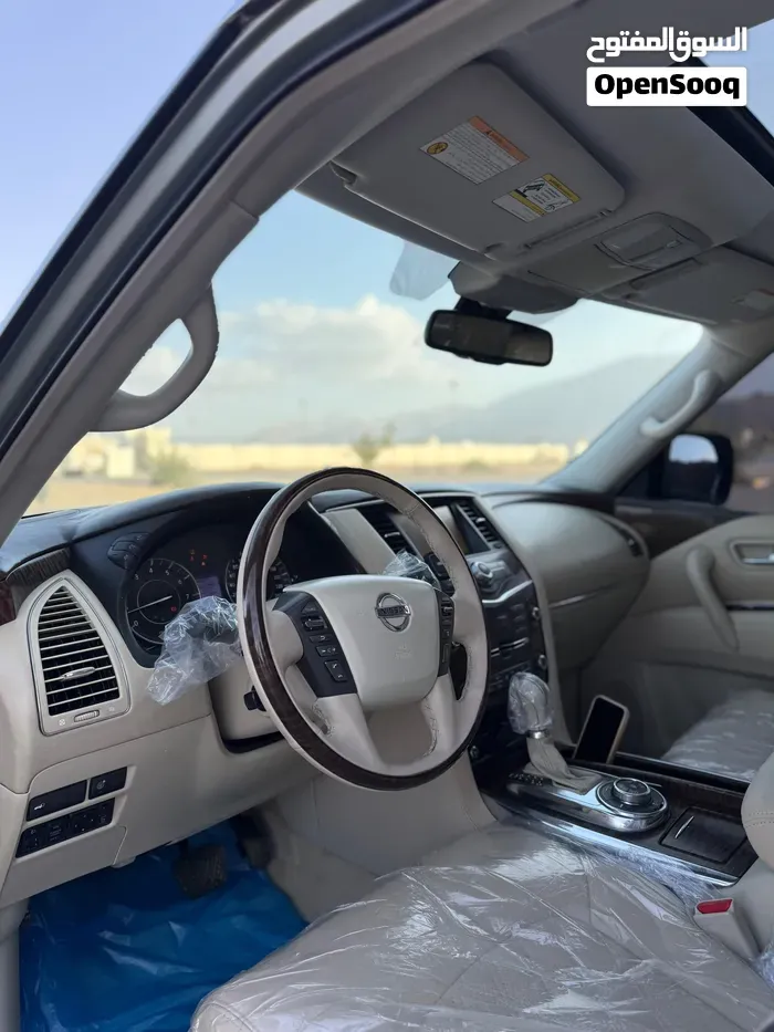 Nissan Patrol 2011 photo 4