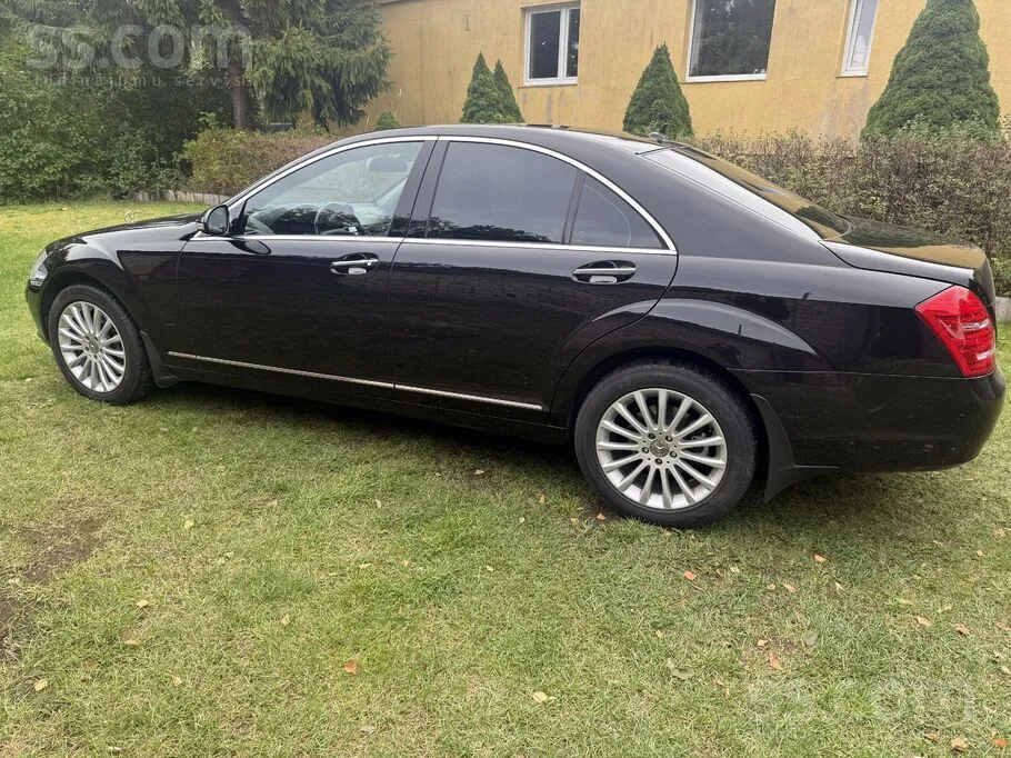 Mercedes-Benz S320 2009 photo 4