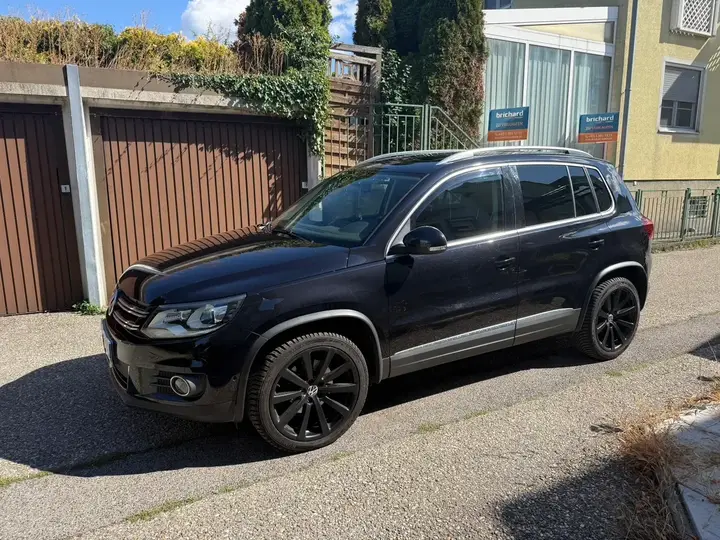 Volkswagen Tiguan 2012 photo 2