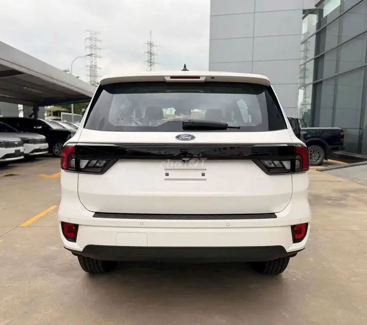 Ford Everest 2025 photo 2