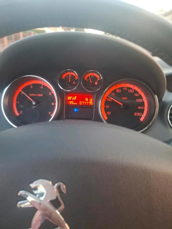 Peugeot 308
